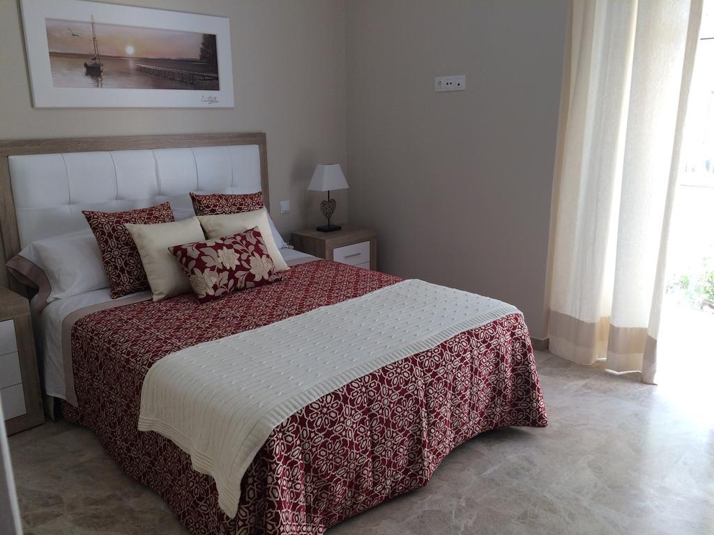 Apartamento San Pedro กาดิซ ภายนอก รูปภาพ